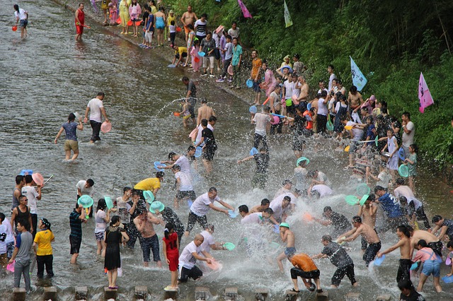 水掛け祭り